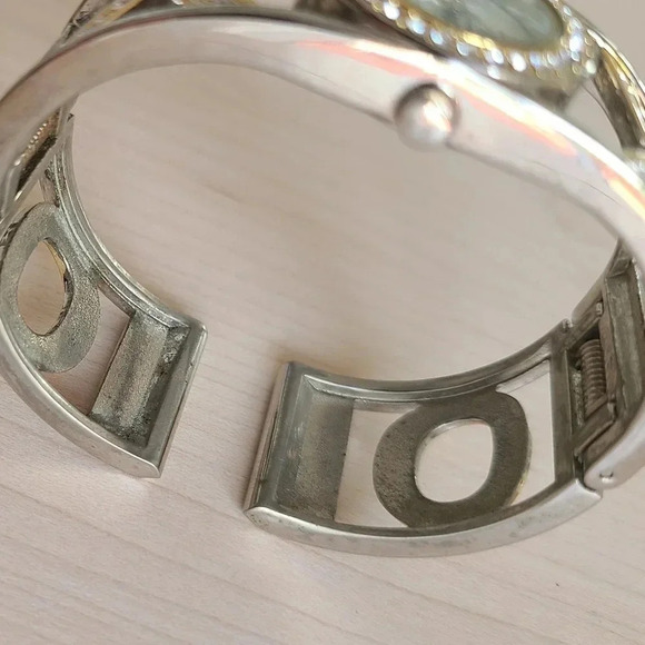 CELEBRITY Gold, Silver and Diamonds Bracelet, Mother of Pearl Dial - Picture 7 of 9